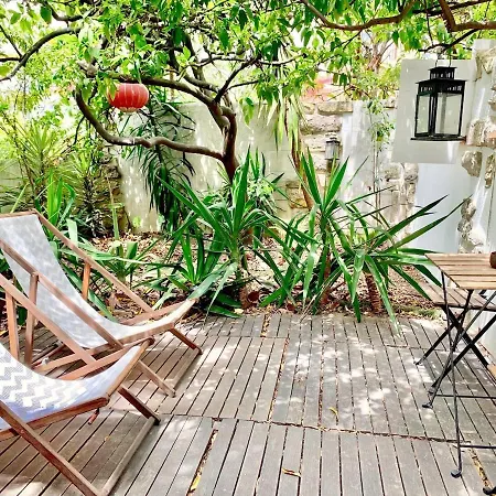Cozy With Private Terrace Lissabon