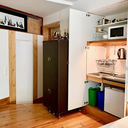 Cozy With Private Terrace Apartment Lisbon